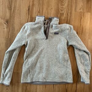 Patagonia grey sweatshirt